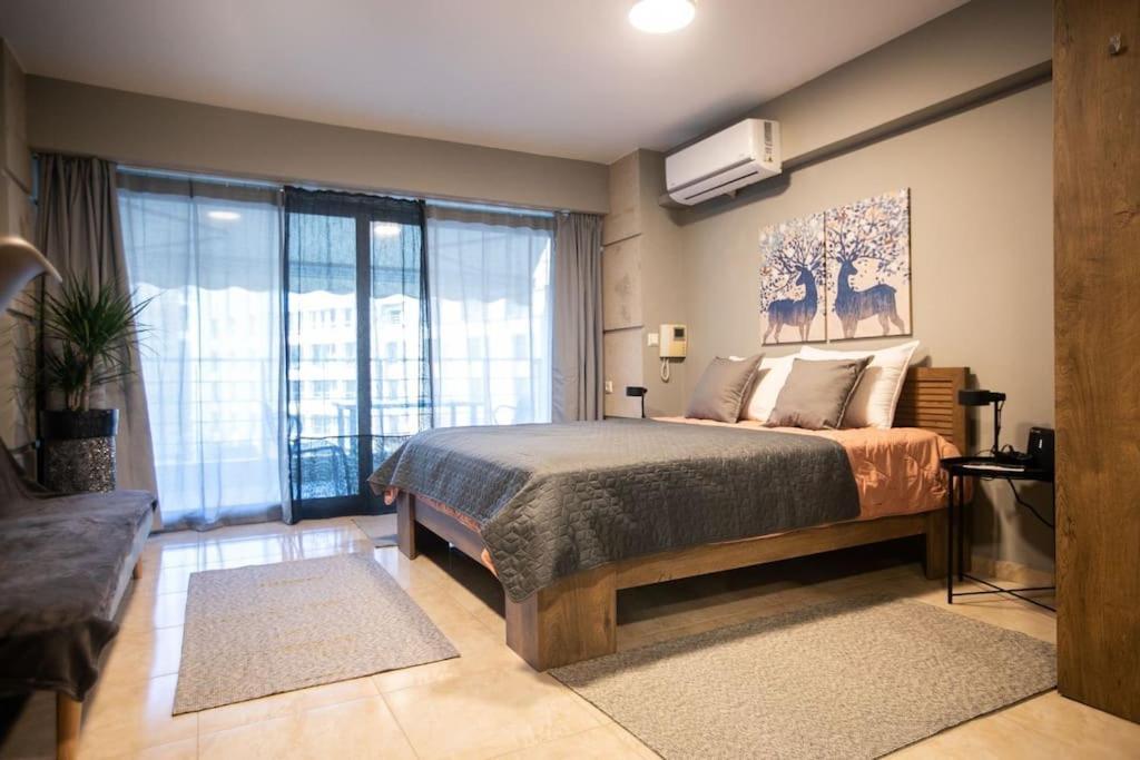 12nisou Studio With Balcony Apartment